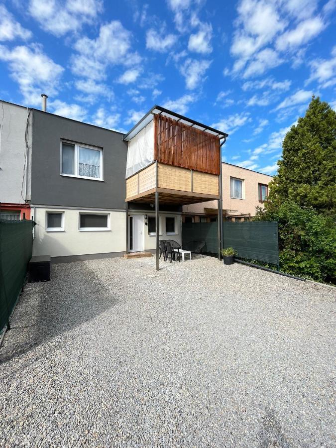 Amira Apartman Komárno Exteriör bild